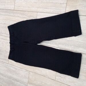 Tommy Hilfiger Capri Black stretch pants size 6